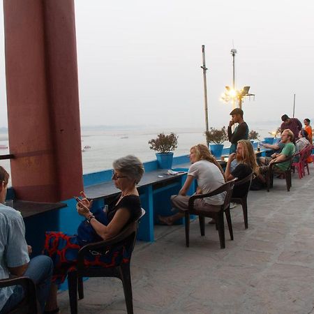 Vishnu Rest House Варанаси Экстерьер фото